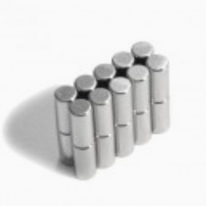 Neodymový magnet - tyč - 3 x 6 mm